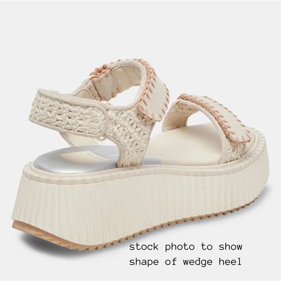 Dolce Vita Debra Sandal in Ivory Suede Pre Loved Size 7.5 - Picture 2 of 5